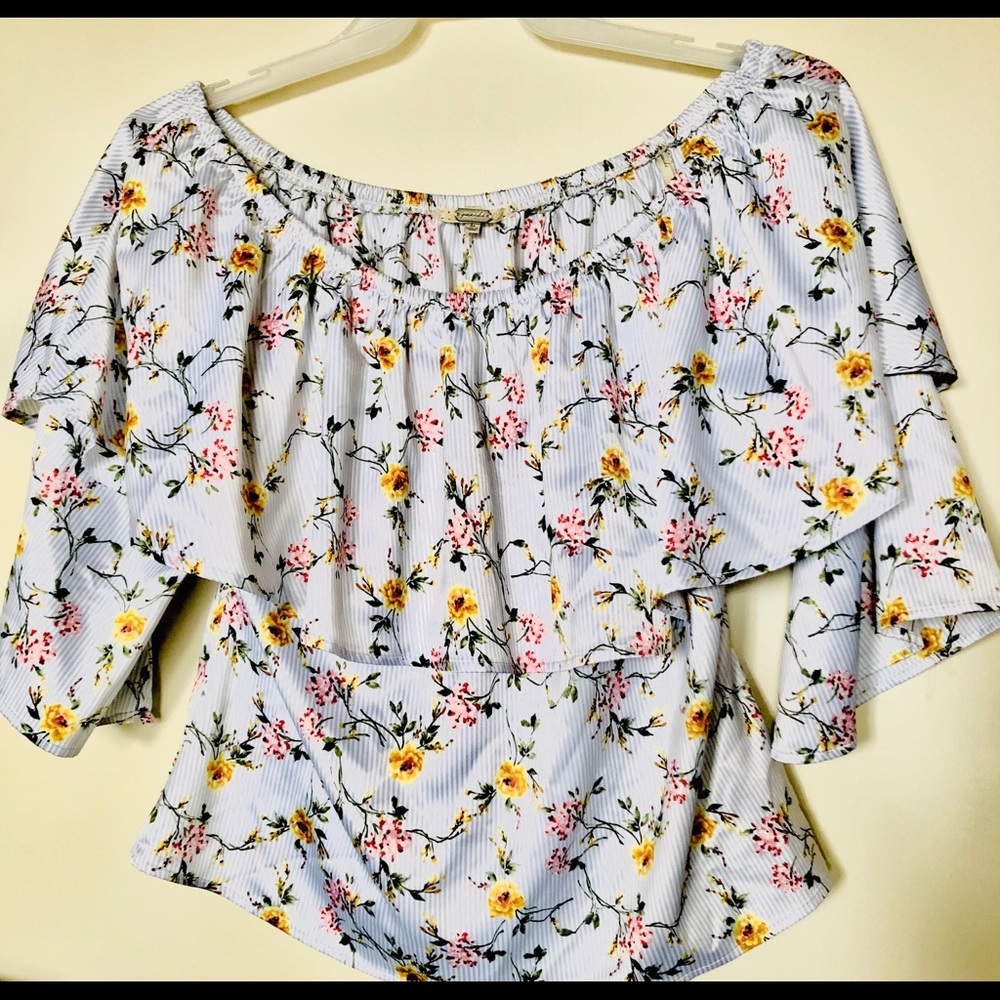 Gimmicks Multicolor Off-shoulder Top Large